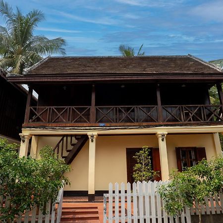 Villa Mira Heritage 루앙프라방 외부 사진